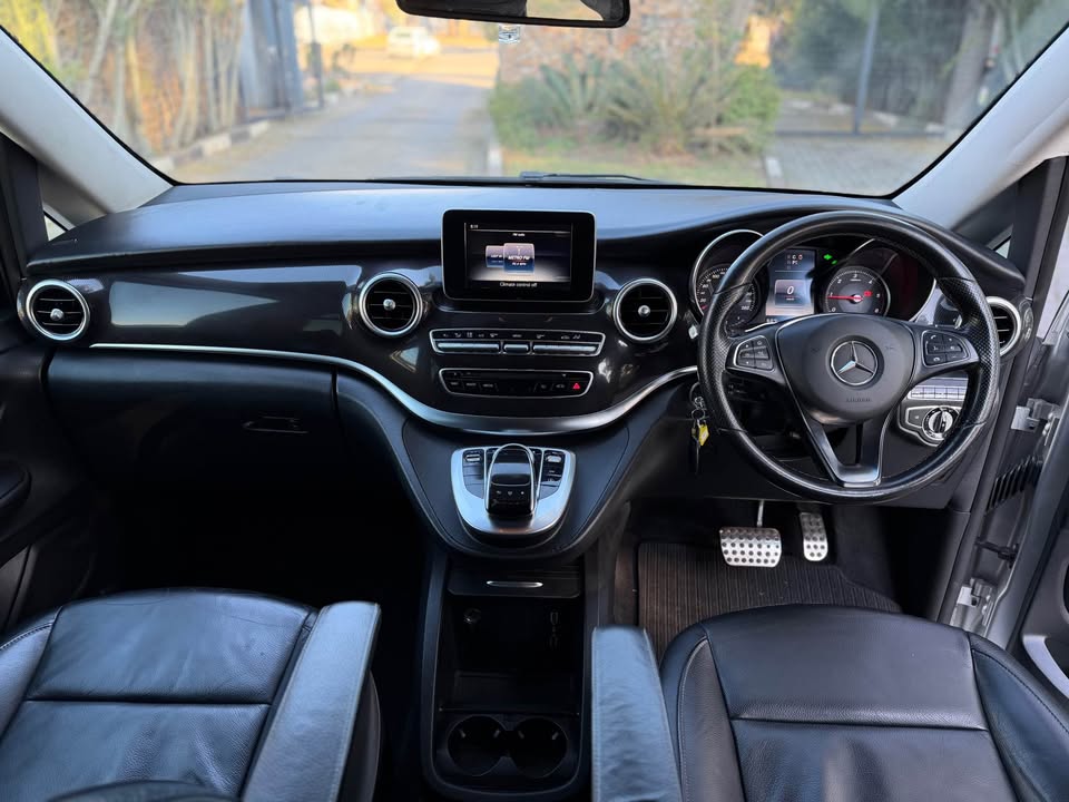2017 Mercedes V250d • 120 000km • Pretoria, Tshwane image 2
